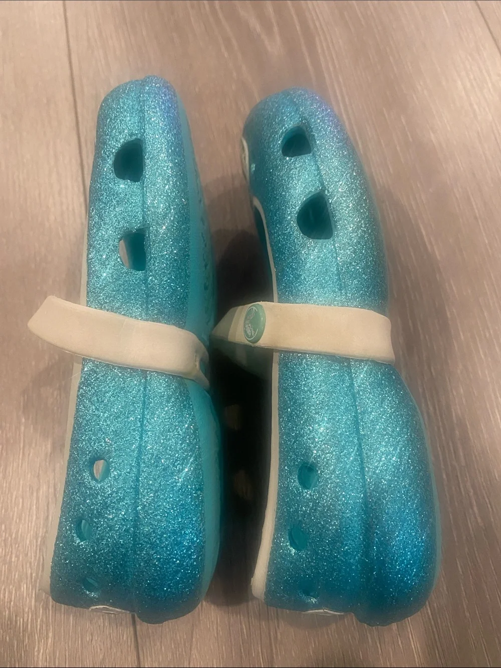 CROCS Kids Glitter Teal Blue Mary Jane Shoes with Frozen Heart Charms